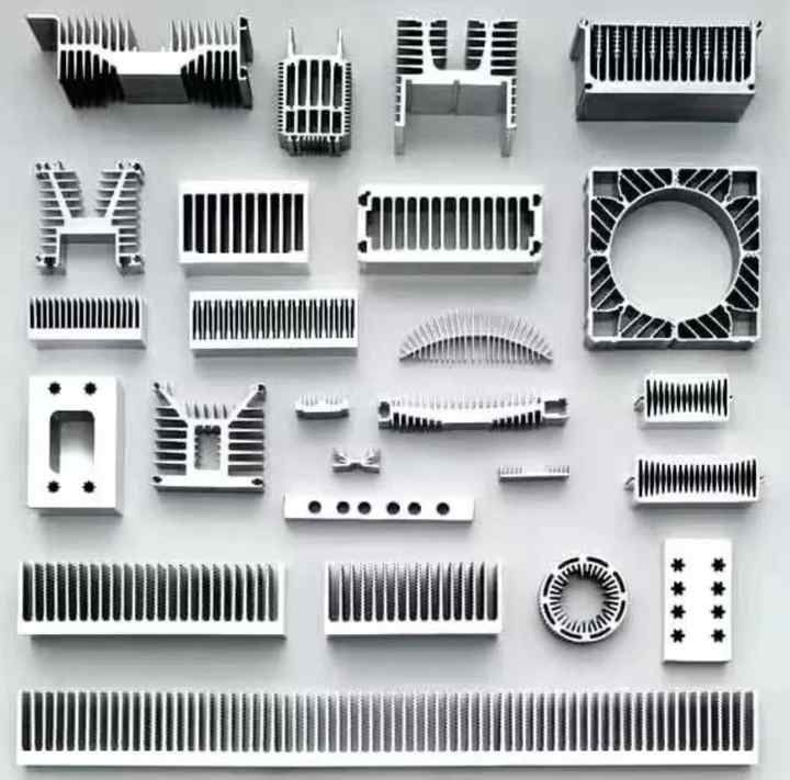 Profilés de dissipateur thermique en aluminium Profils industriels Dissipateur thermique en aluminium